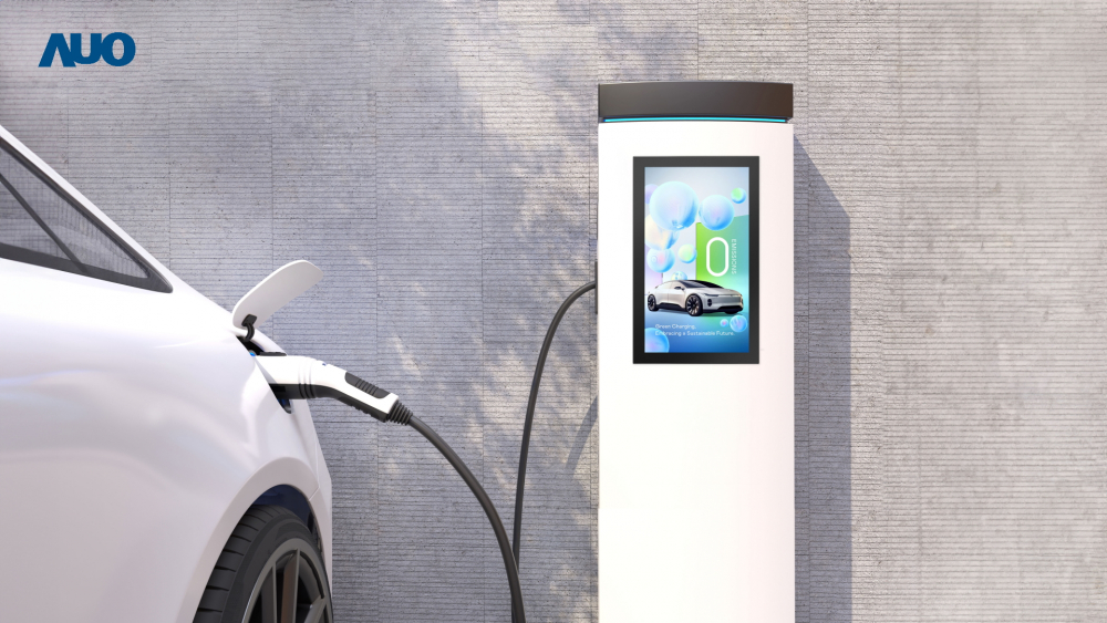 友達〝EVSE車用充電樁解決方案〞專為電動汽車充電樁設計，具有高亮度、克服戶外艱難環境的耐溫、耐紫外線等特性，並搭載散熱性及擴充性強的高效能工業電腦，可實現人機互動訴求，如資訊顯示、支付等應用